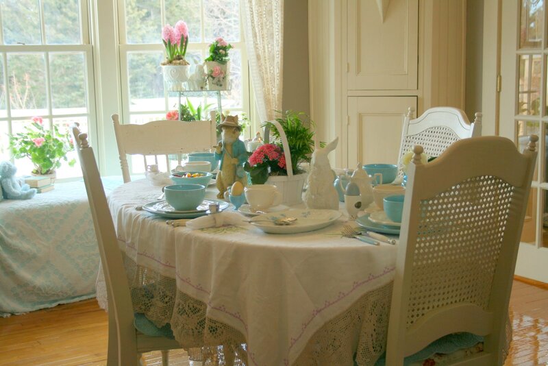 Dining Table with Tea Set — White