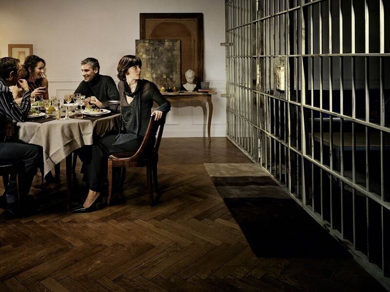 Dinner in a prison cell