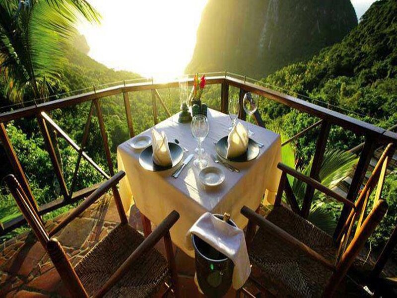 Dinner Table on Balcony — Green