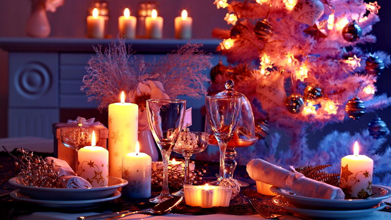 Dinner Table Setting — Purple
