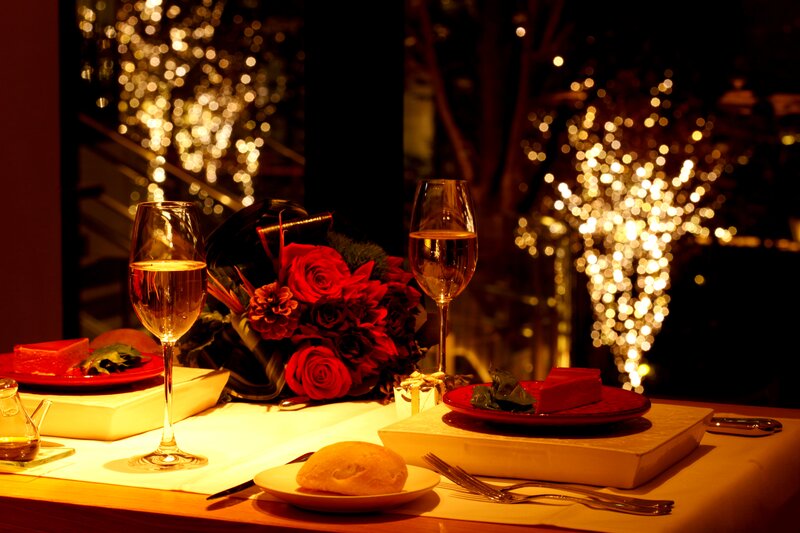 Dinner Table Setting — Red, Romantic