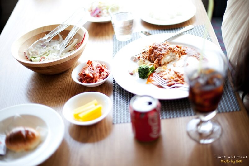 Dinner Table with Food — Brown, Calm