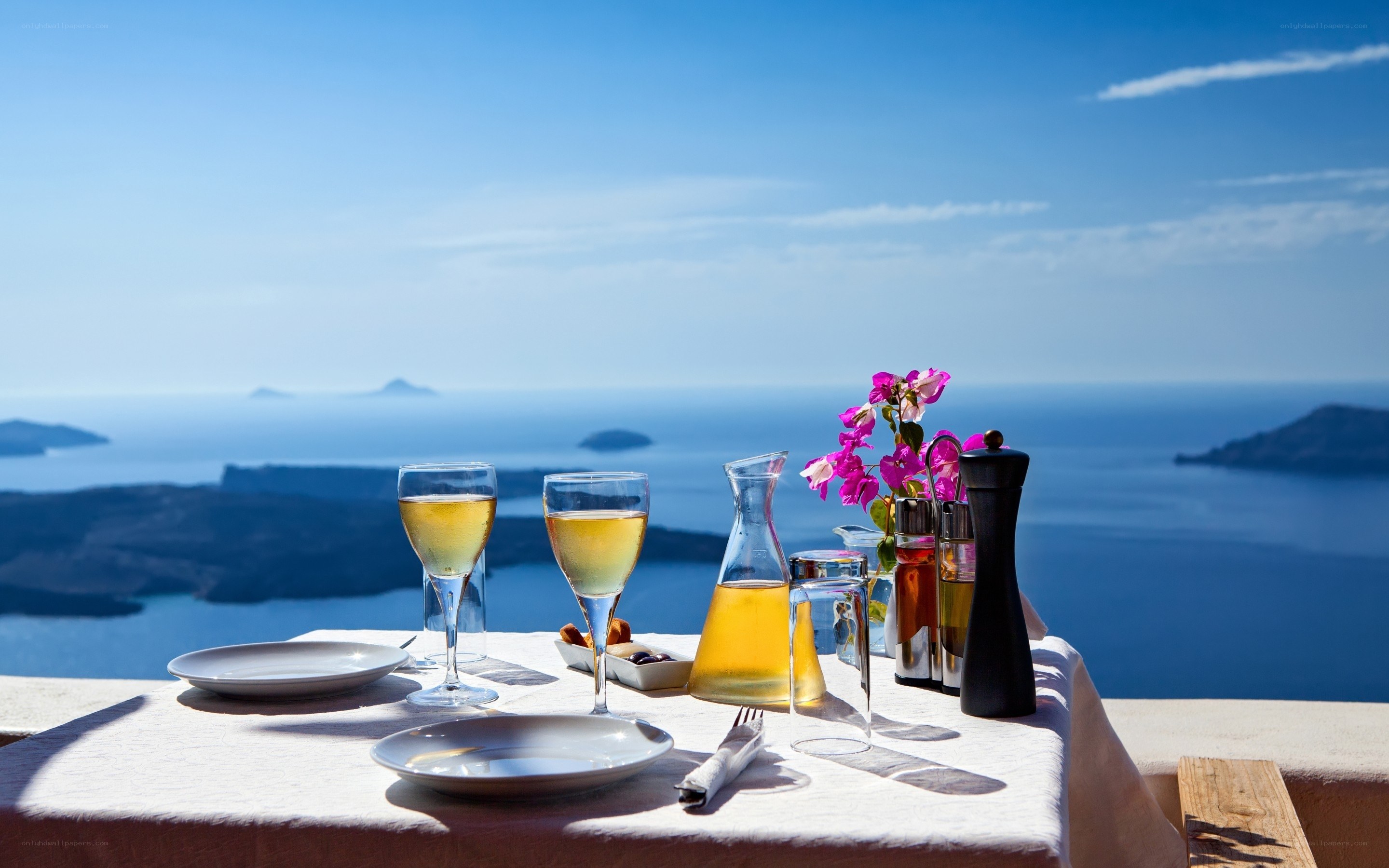 Dinner with a sea view