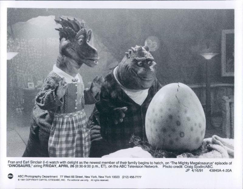 Dinosaurs family hatching