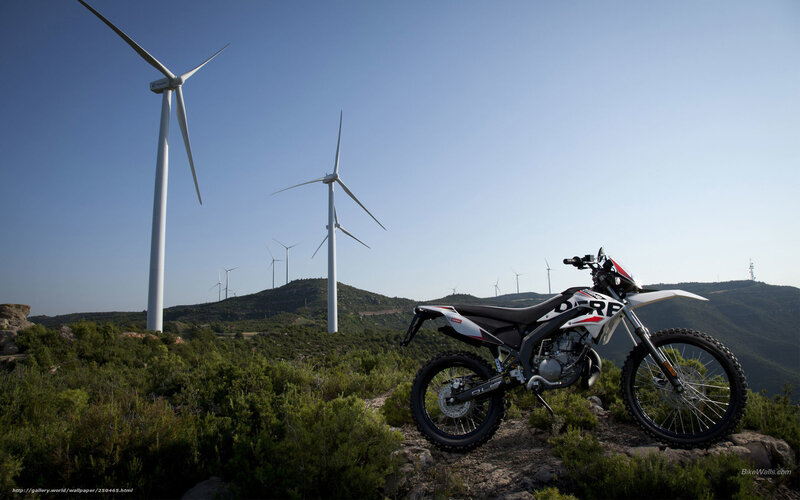 Dirt Bike on Hillside — Green