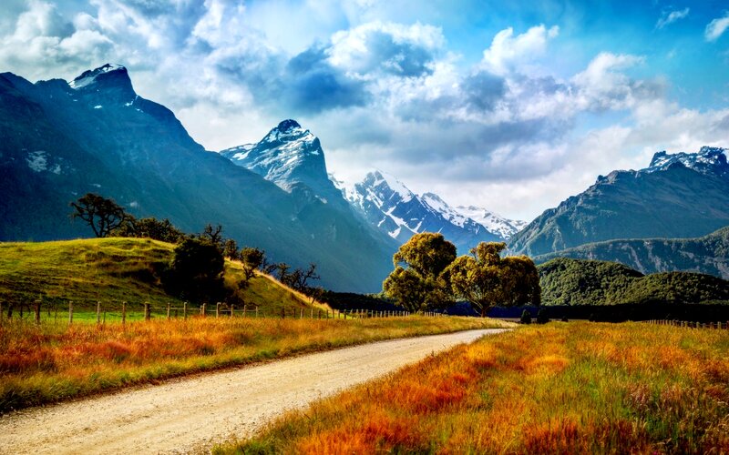 Dirt Road in Mountain Valley — Green