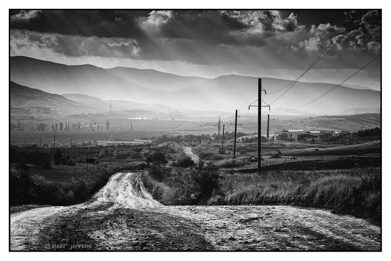 Dirt Road in Valley — Black