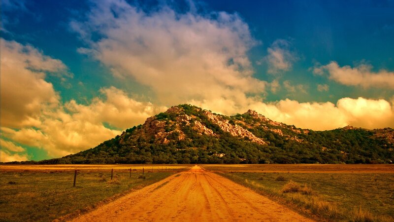 Dirt Road to Hill