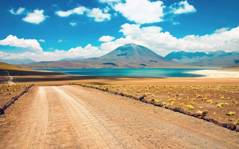 Dirt Road to Lake