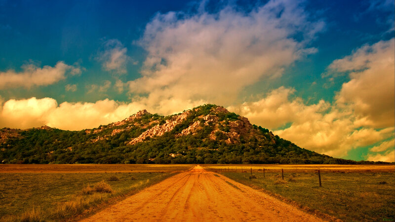 Dirt Road to Mountain