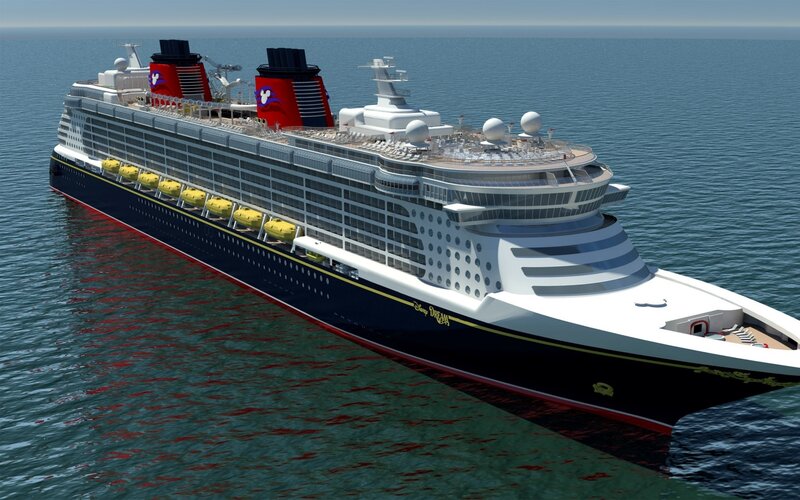 Disney Dream cruise ship at sea