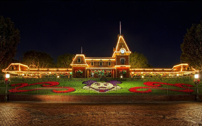 Disneyland Entrance at Night — Green