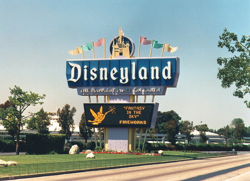 Disneyland entrance sign