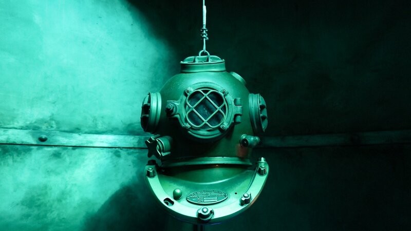 Diving Helmet