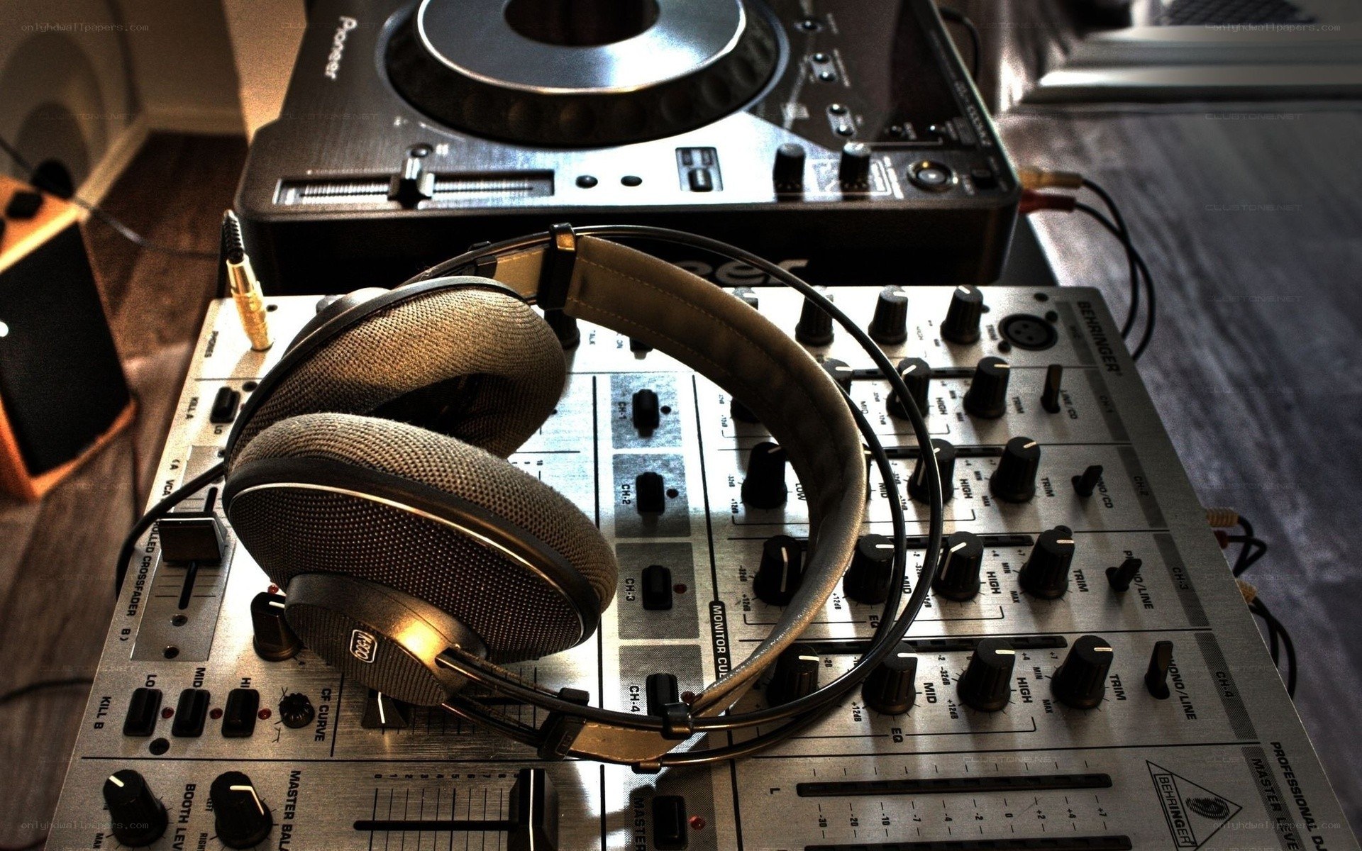 DJ equipment with headphones