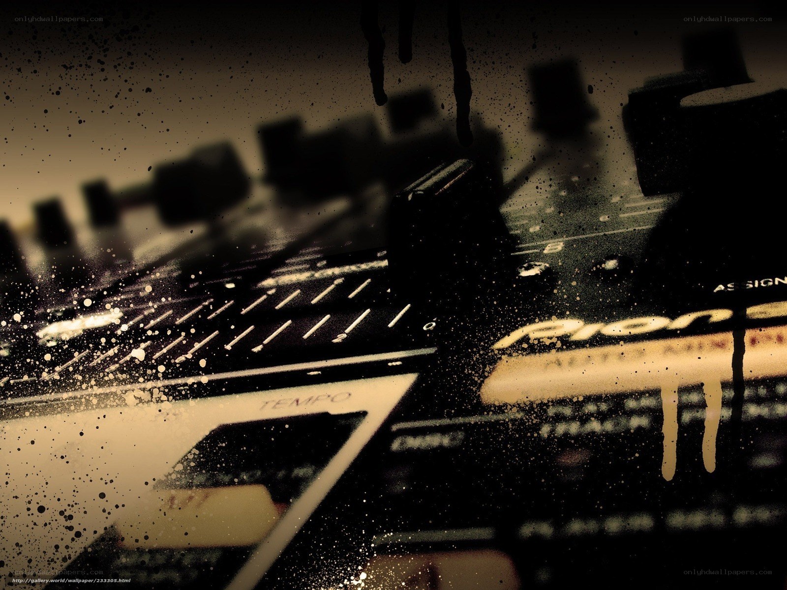 DJ equipment with splatter effect