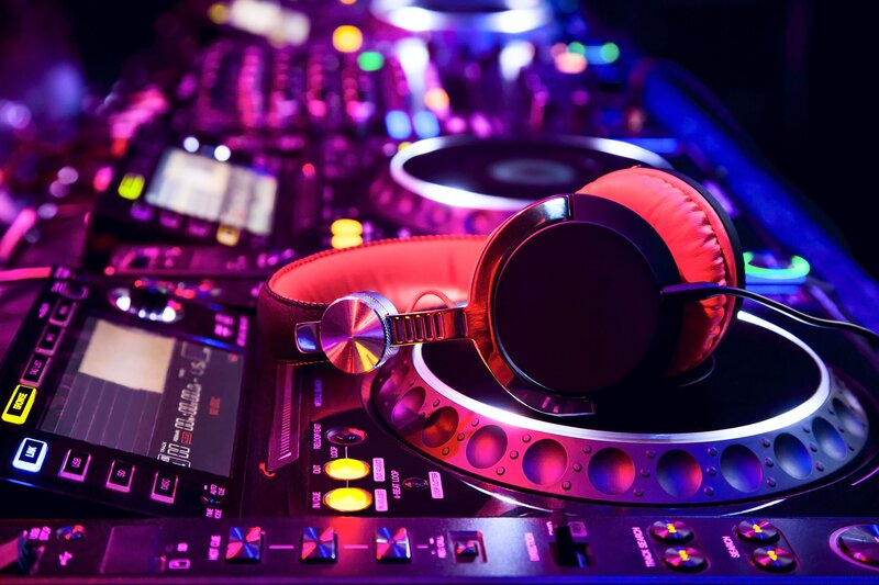 DJ Headphones on Turntable — Purple