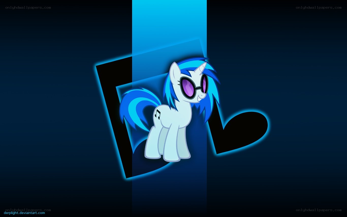 DJ Pon-3 with sunglasses