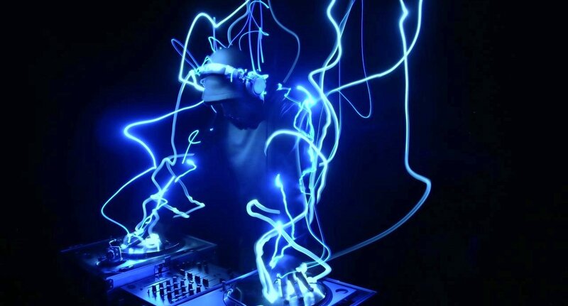 Dj with Headphones — Blue