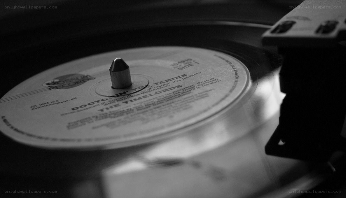 Doctor Who record on turntable