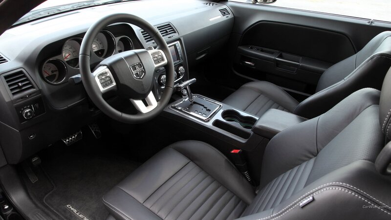 Dodge Challenger interior