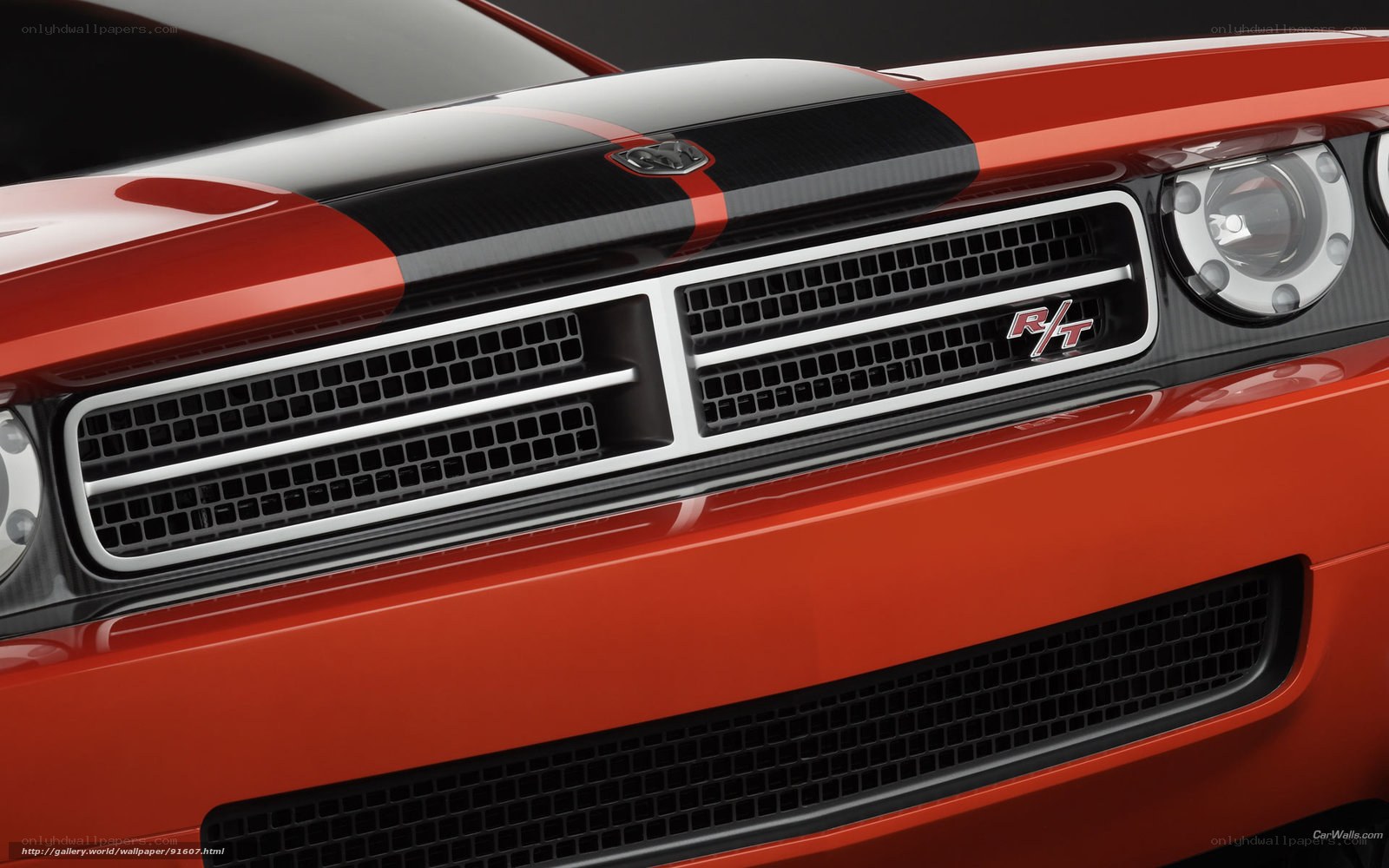 Dodge Challenger R/T front grille