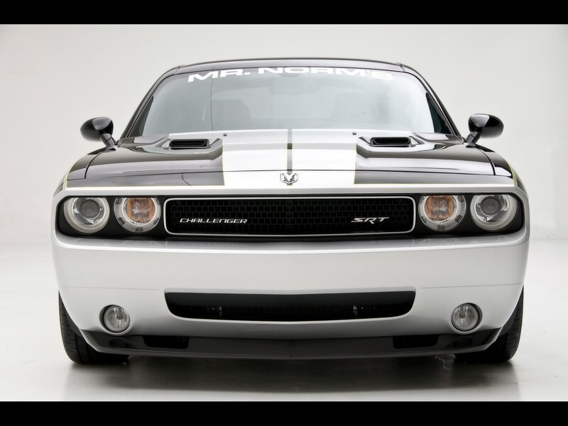 Dodge Challenger SRT front view