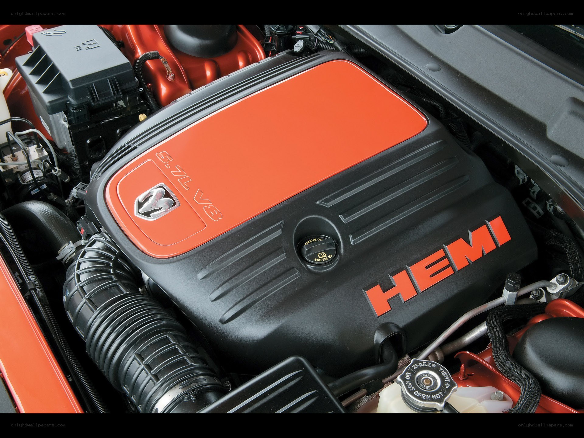 Dodge HEMI engine bay