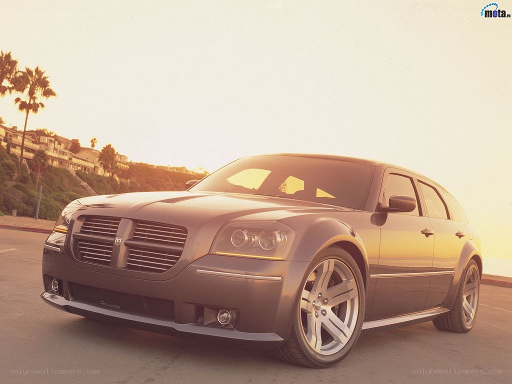 Dodge Magnum at sunset