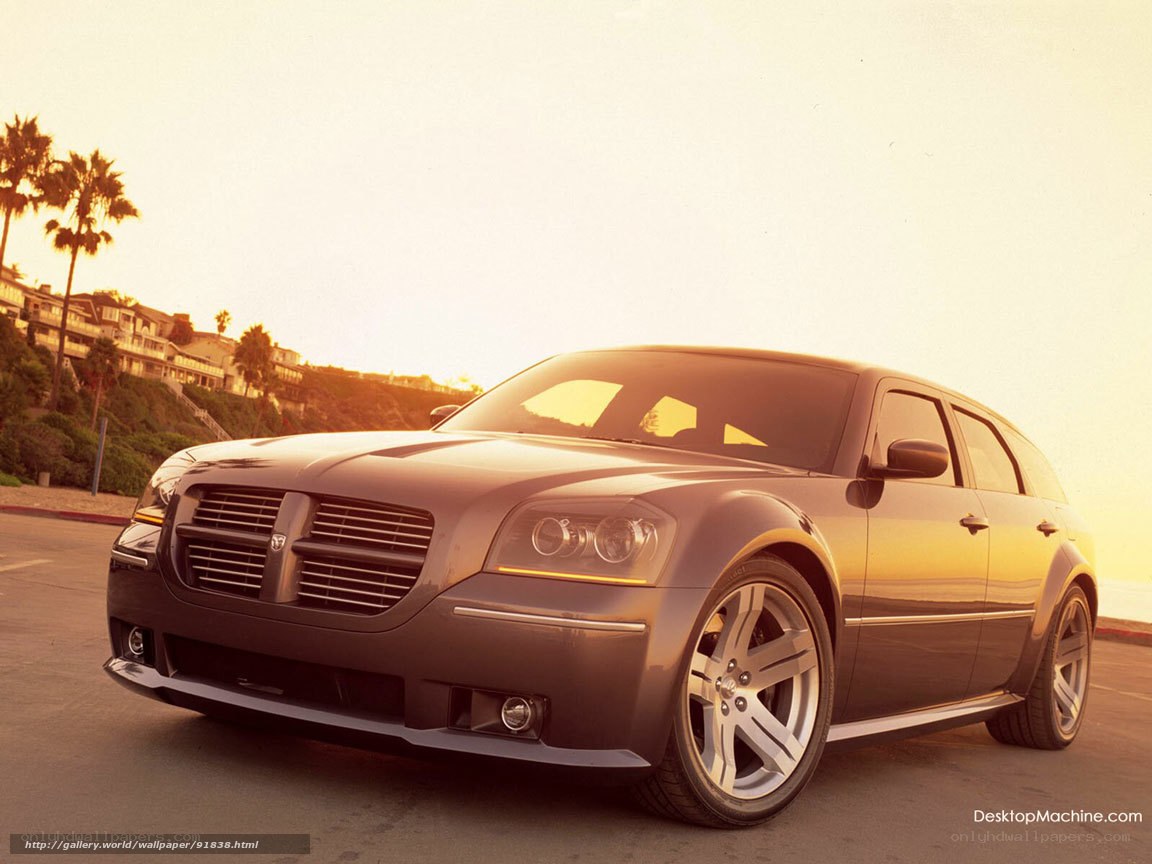 Dodge Magnum at sunset