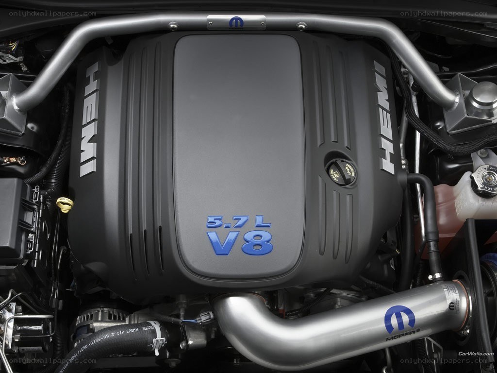 Dodge V8 engine