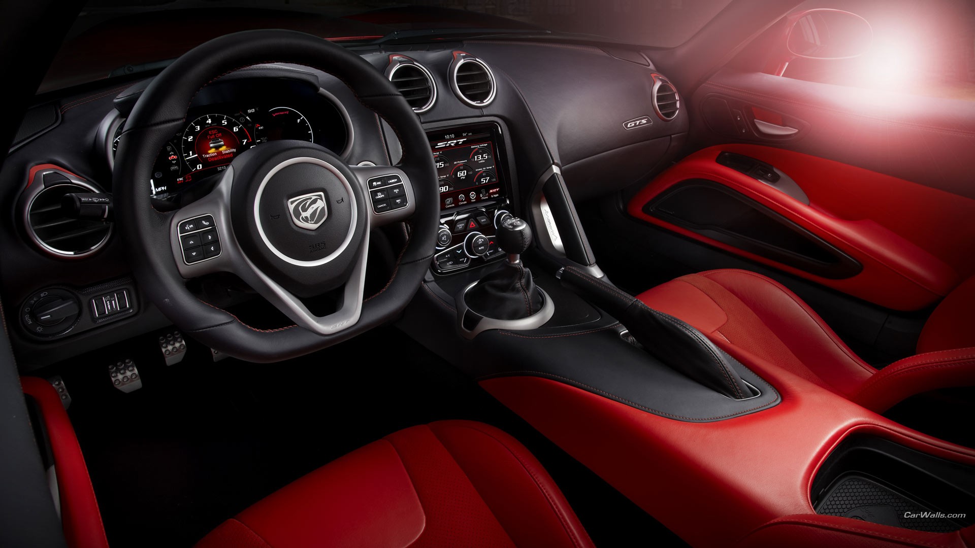 Dodge Viper GTS interior