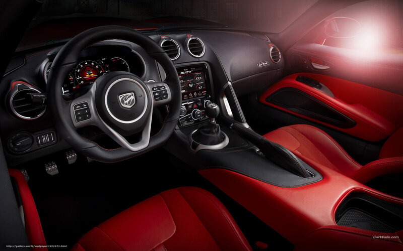 Dodge Viper GTS interior