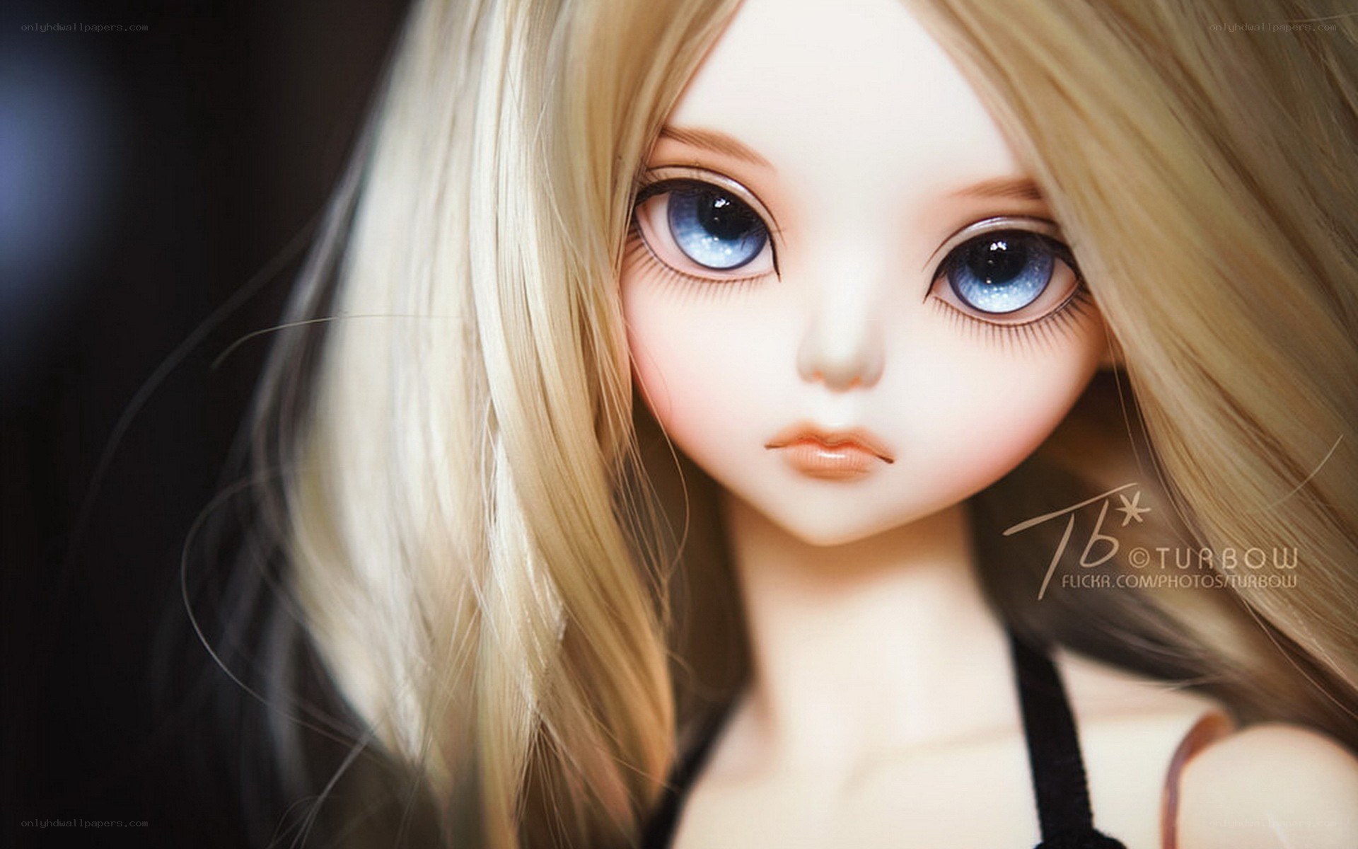 doll with blue eyes