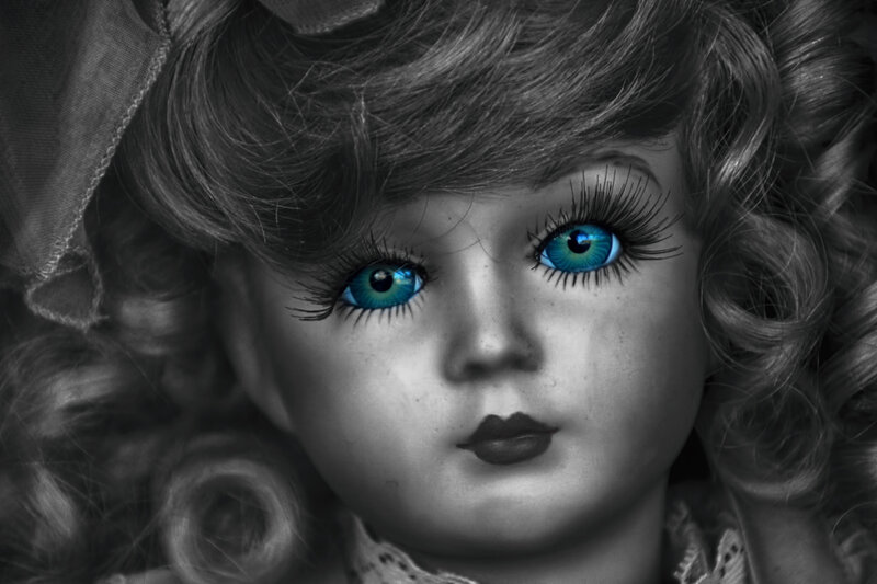 Doll with Blue Eyes — Black