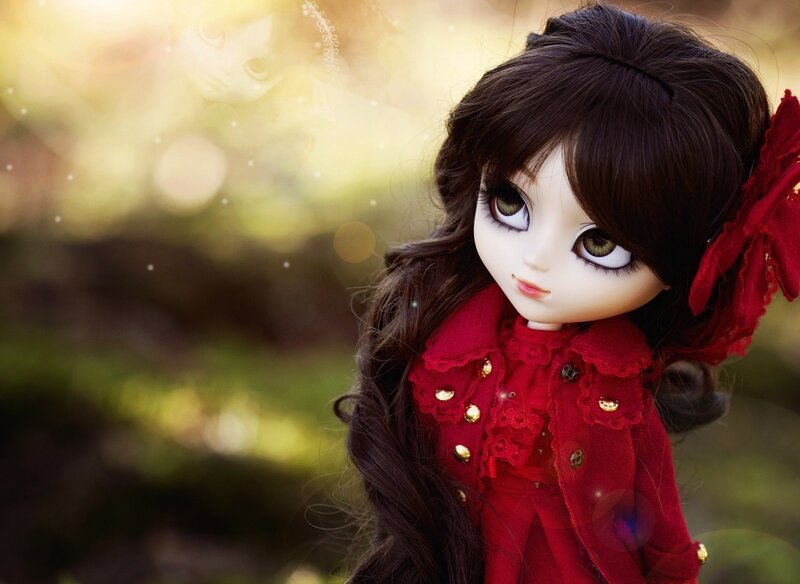 Doll with Brown Hair — Red, Serene