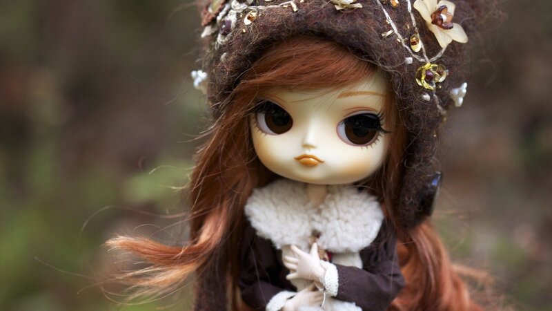 Doll with Brown Hair — Serene, Photograph