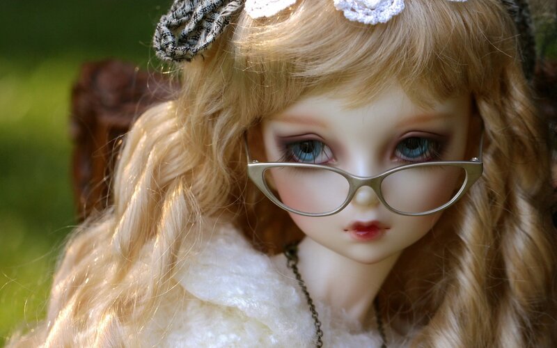 Doll with Glasses — Blonde, Serene