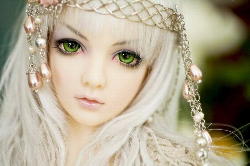 Doll with Green Eyes — White