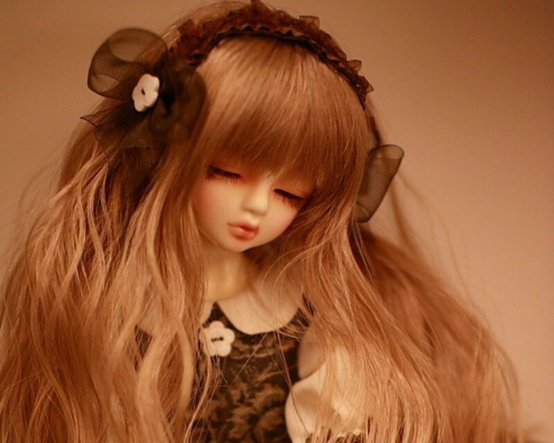 Doll with Long Hair — Brown, Calm