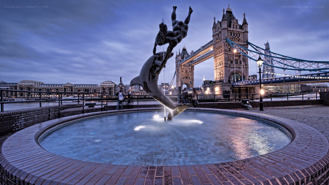 Dolphin sculpture at Tower Bridge