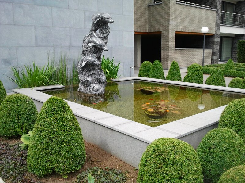 Dolphin Sculpture Fountain