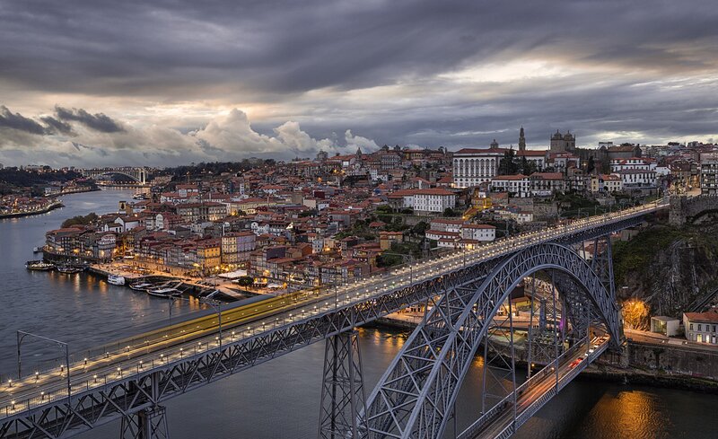 Dom Luís I Bridge — Gray
