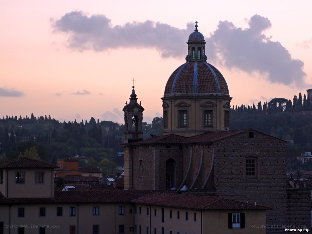 Dome at dusk in Florence