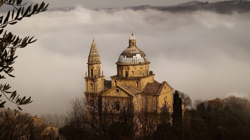 Dome Church in Fog — Brown
