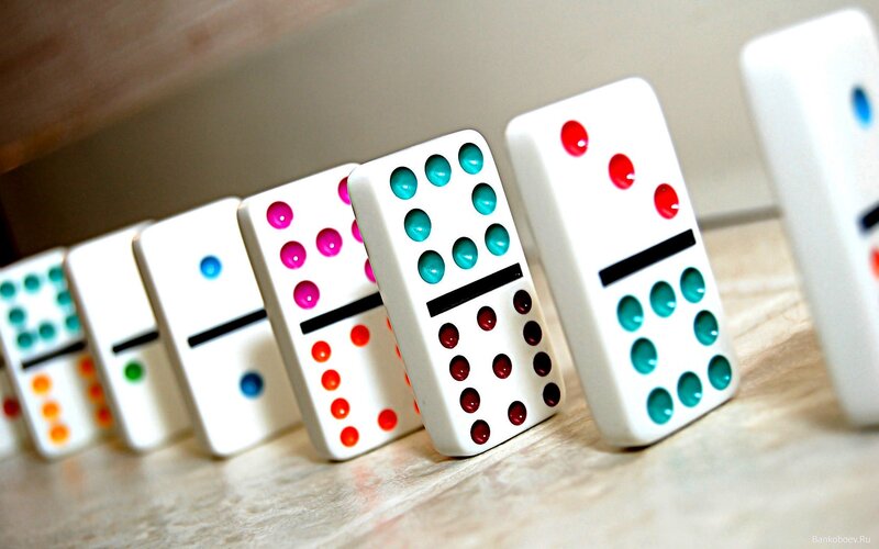 Domino Tiles in Line