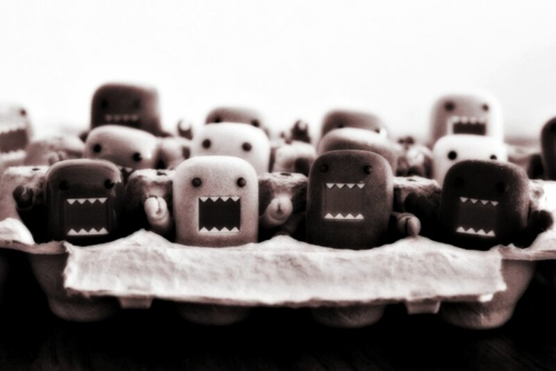 Domo Figurines in Carton