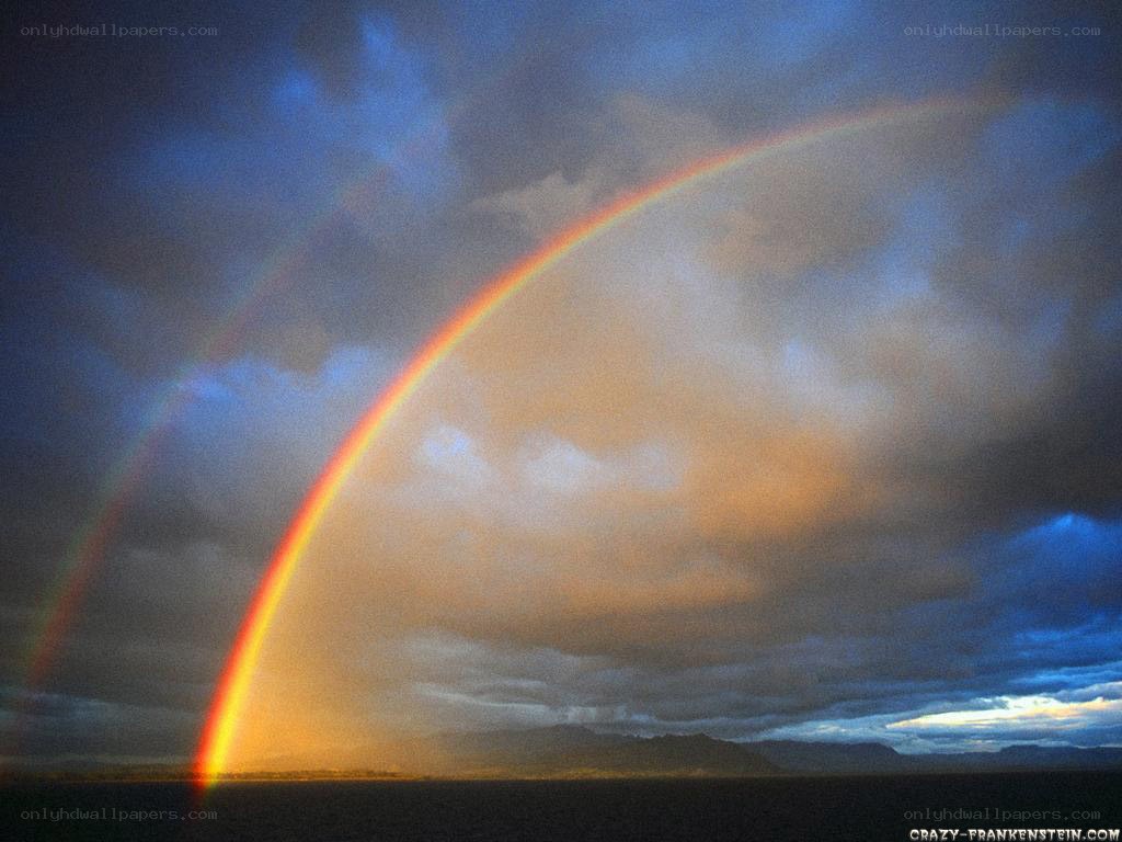 Double rainbow over the ocean