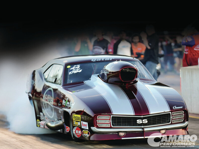 Drag Racing Camaro