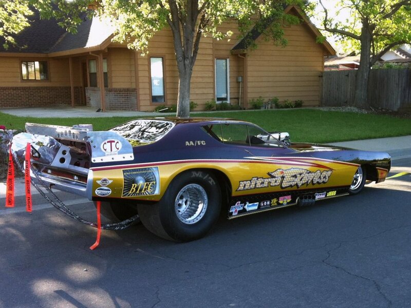 Drag Racing Car — Yellow, Calm